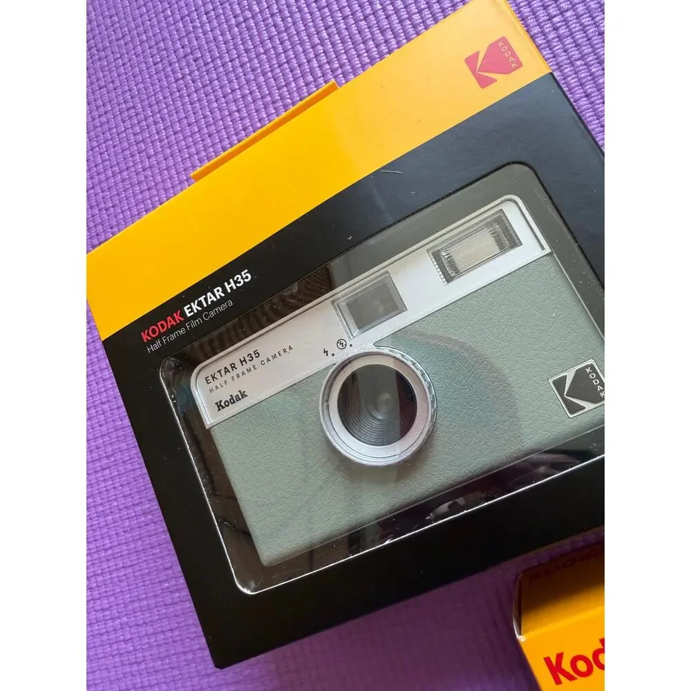 New Kodak Ektar H35 Half Frame 35mm Film Camera Sage + UltraMax 400 Film